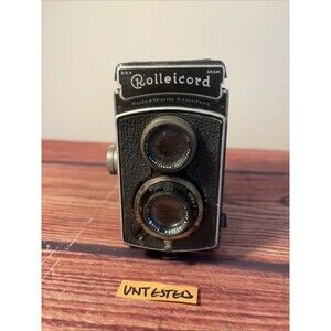 Vintage Rollei Rolleicord II Model 1 TLR Camera w/ Triotar 7.5cm F3.5 - UNTESTED